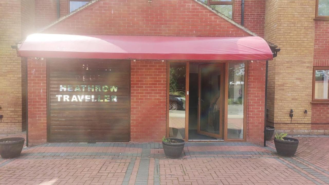 Bed & Breakfast Heathrow Travellers Hub 3*