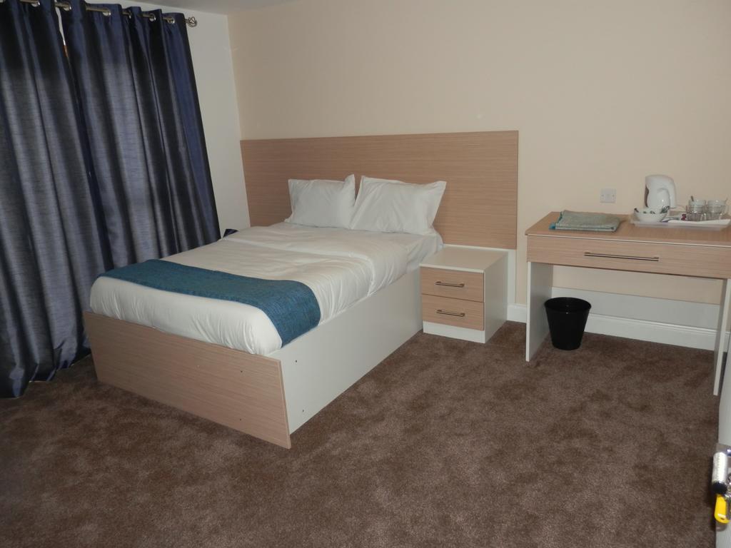 Bed & Breakfast Heathrow Travellers Hub