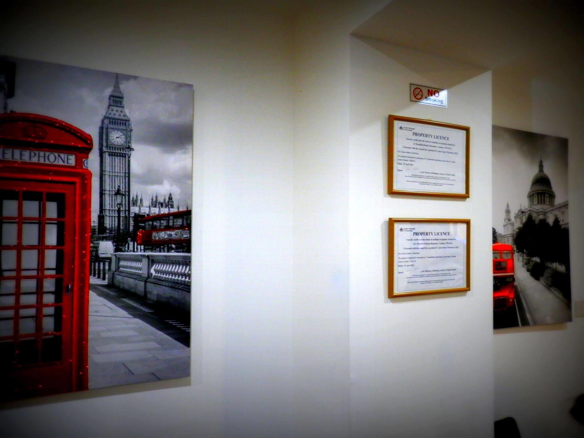 Alojamento de Acomodação e Pequeno-almoço Heathrow Travellers Hub