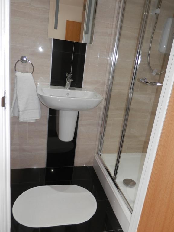 Heathrow Travellers Hub 3* Хаунслоу
