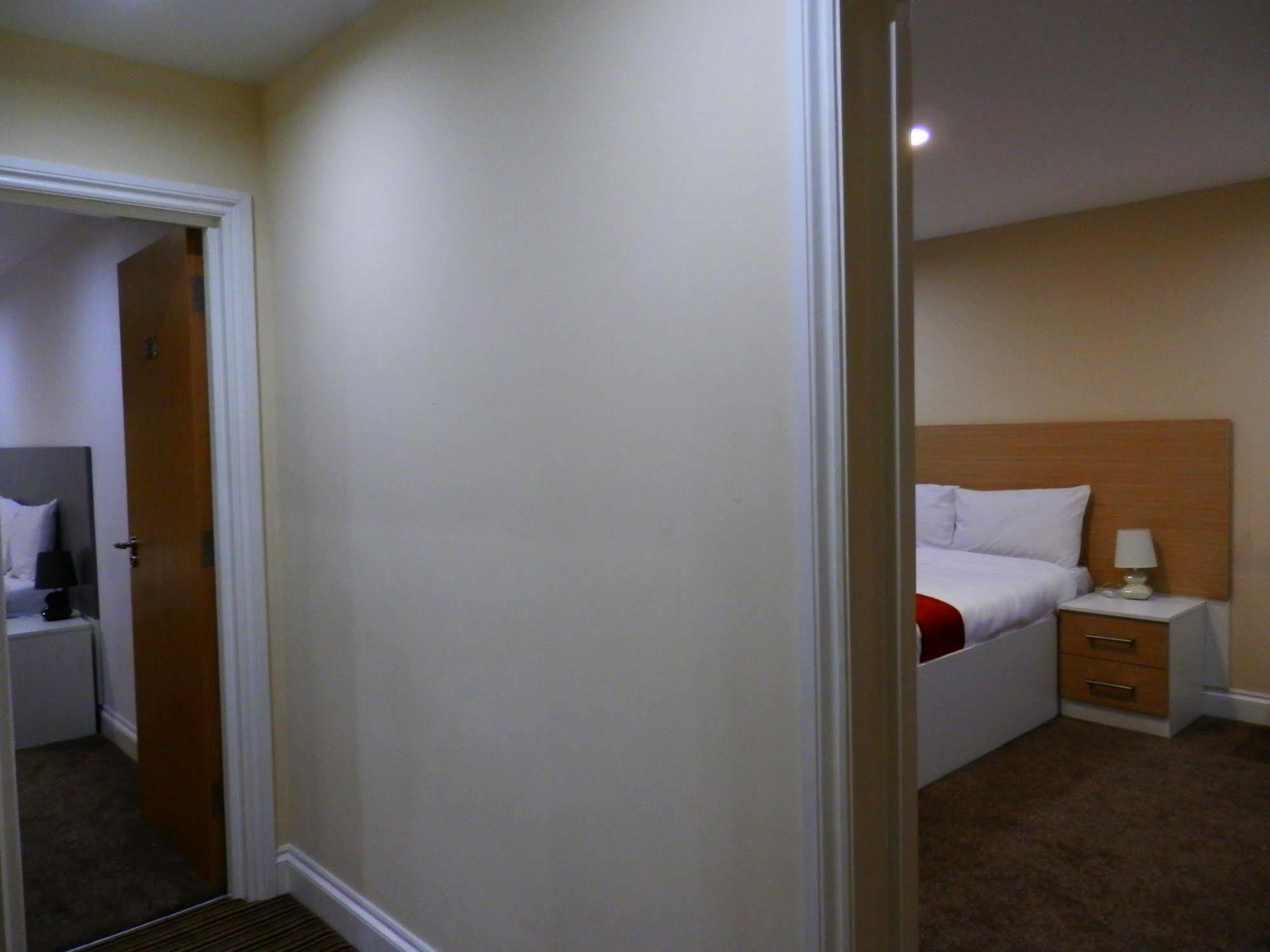 Heathrow Travellers Hub Отель типа 