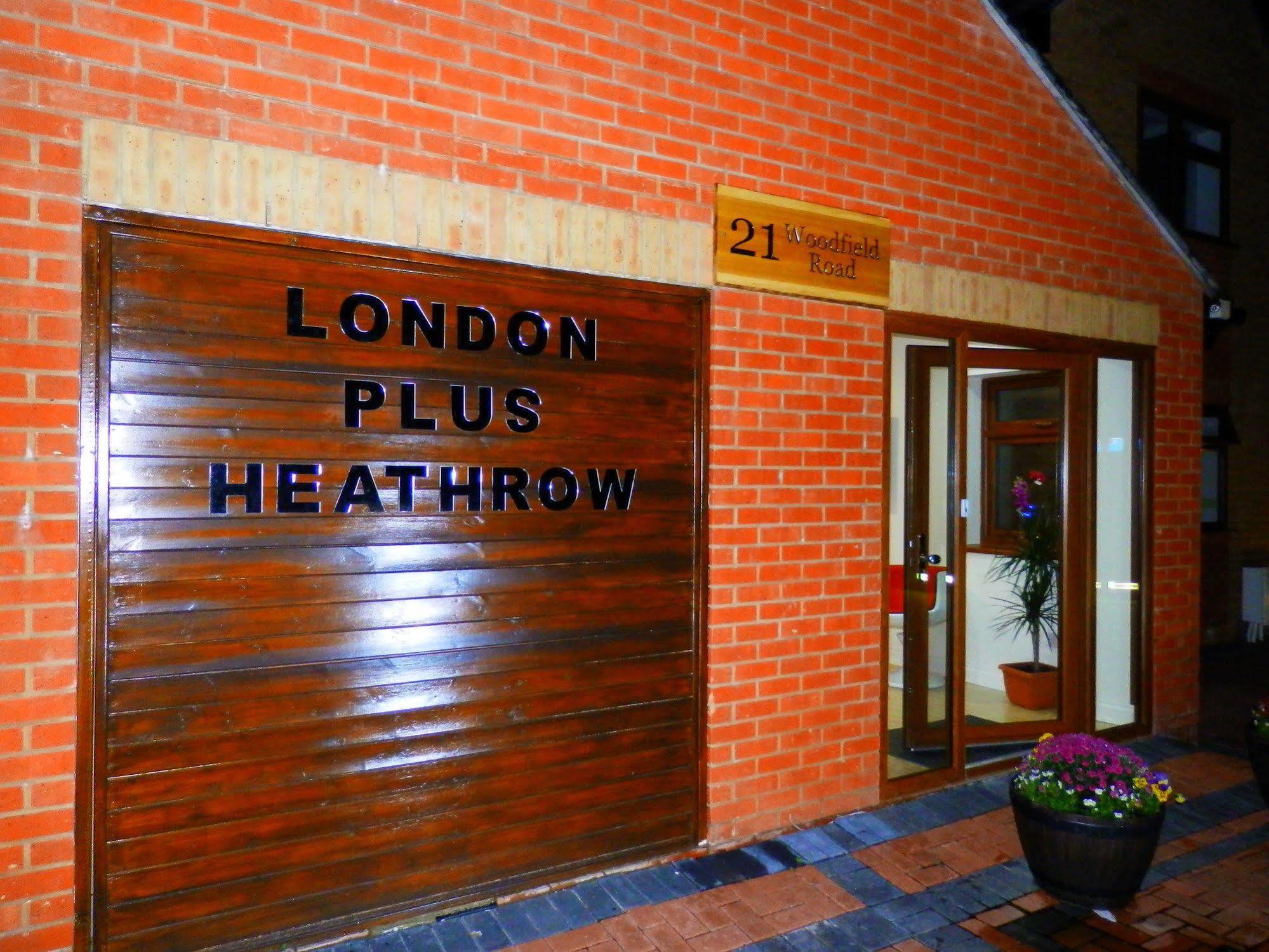 Heathrow Travellers Hub 3* Хаунслоу