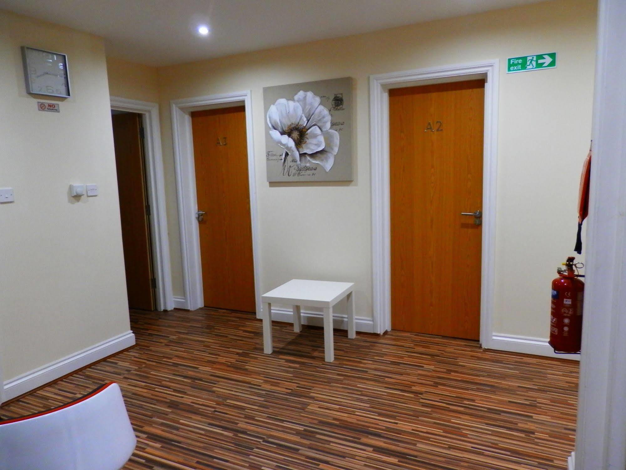Heathrow Travellers Hub Отель типа 